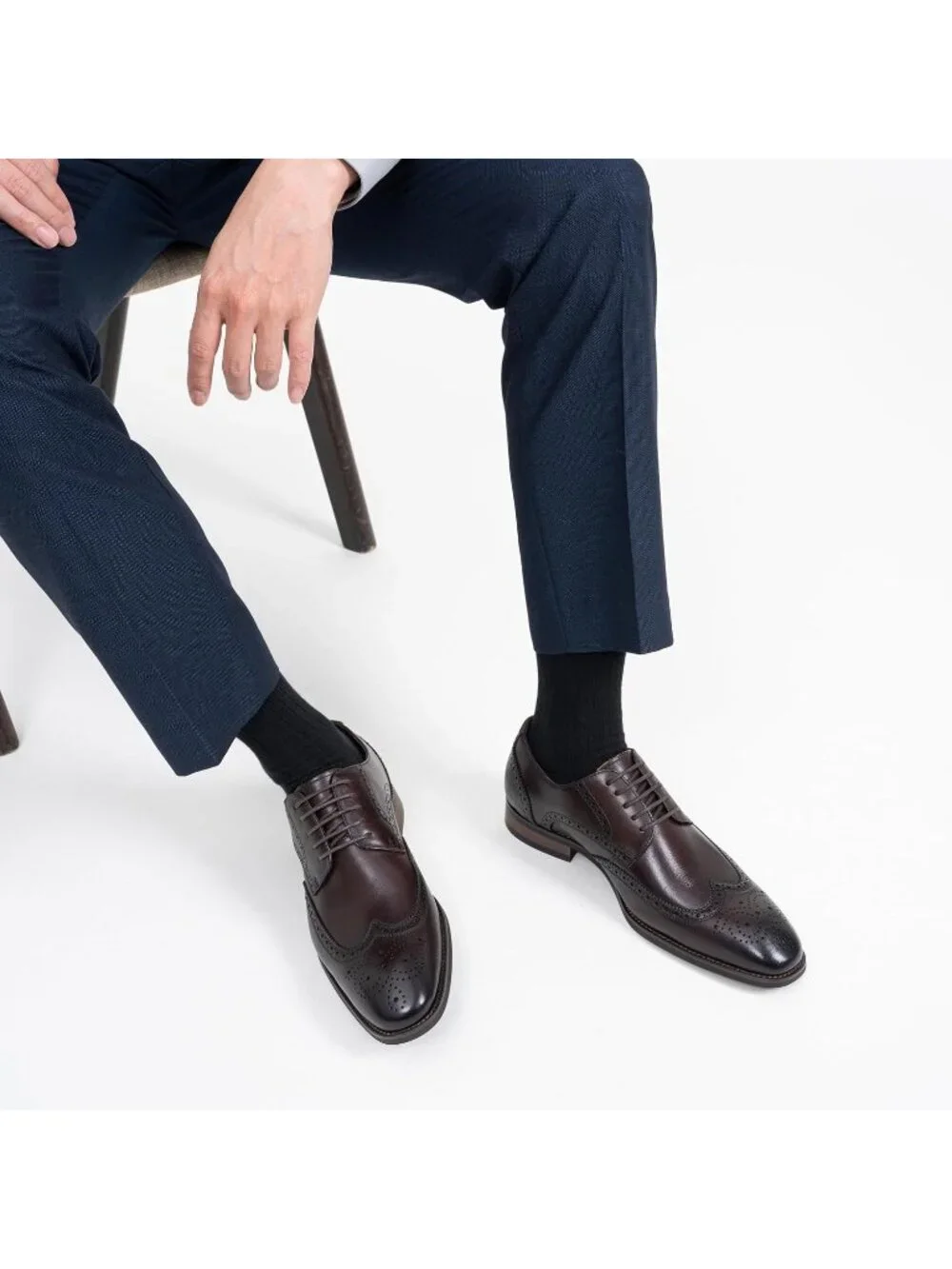 N/A men brown